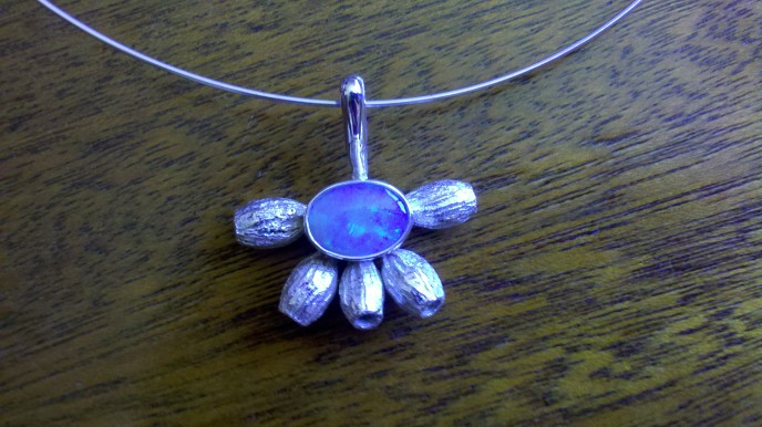 'Gumnuts' - Necklet in Sterling Silver and Solid Opal